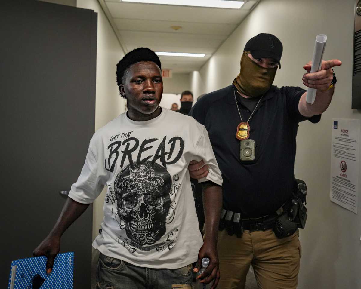 Judge rules ICE can no longer hold immigrants in crowded, 'abusive' holding areas at 26 Federal Plaza 2