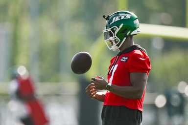 Justin Fields Jets training camp